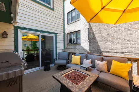 1521 N Marshall #A, Milwaukee, WI 53202