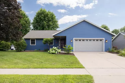 906 Eastwood, Holmen, WI 54636