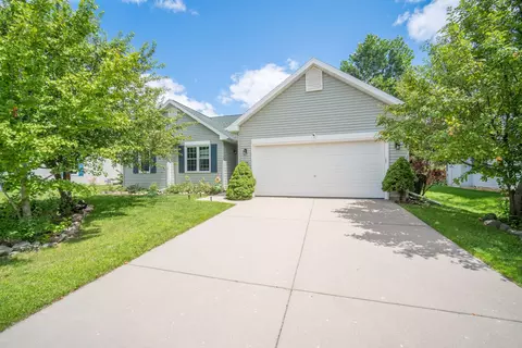 1180 Mayfield, Hartford, WI 53027