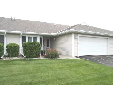 566 Hartford, Hartford, WI 53027