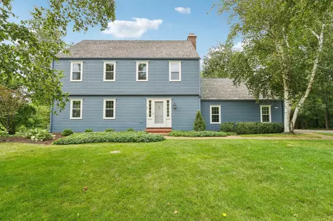9801 N Thornapple, Mequon, WI 53092