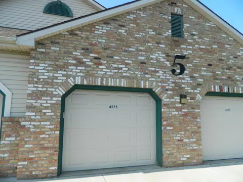 4575 S 124th #4575, New Berlin, WI 53151