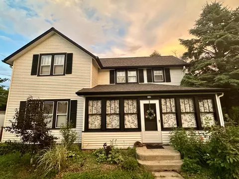 118 N Main, North Prairie, WI 53153