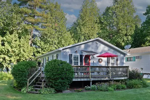 527 Sharpes #10, Elkhart Lake, WI 53020
