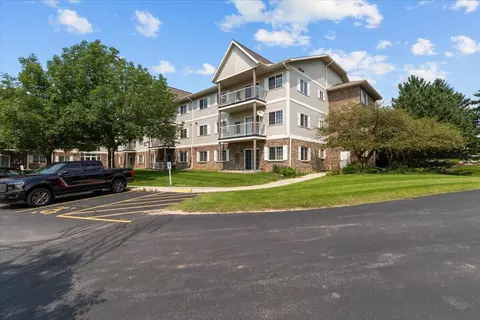 140 W Commerce #304, Slinger, WI 53086