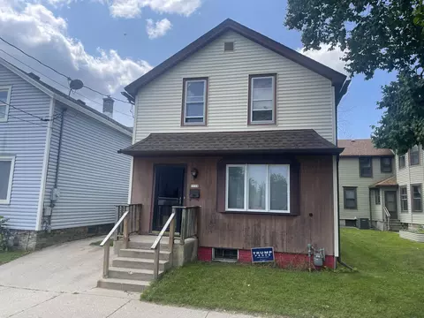 1118 S 11th, Manitowoc, WI 54220