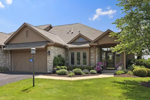 115 Terrace #43-15B, Geneva, WI 53147