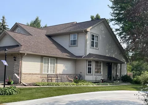14035 W Lenox, New Berlin, WI 53151