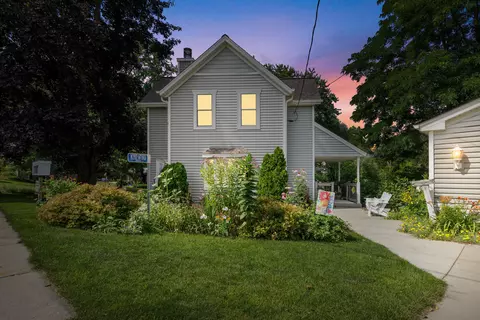 w282n7193 Main, Merton, WI 53056