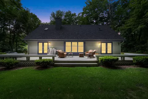 4459 Honeywood, Jackson, WI 53037