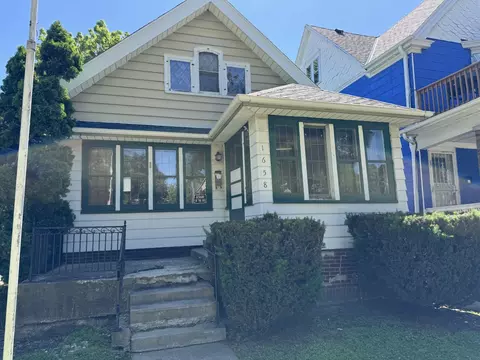 1658 S Layton, Milwaukee, WI 53215