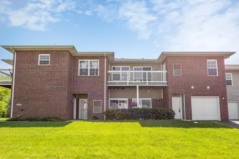 10010 66th #E, Pleasant Prairie, WI 53158