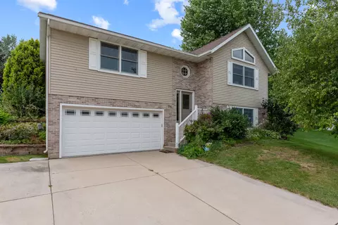 215 Kerri Anne, Hartford, WI 53027