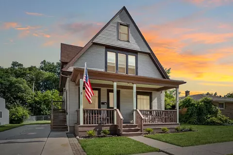 112 School #114, Sheboygan Falls, WI 53085