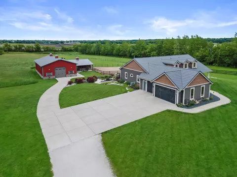 4524 68th, Raymond, WI 53126