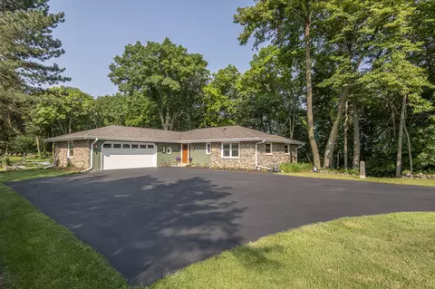4795 Hubertus, Hubertus, WI 53033