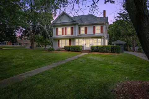 972 W Peck, Whitewater, WI 53190