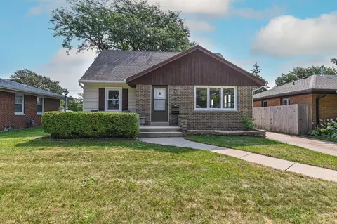 923 Illinois, Racine, WI 53405