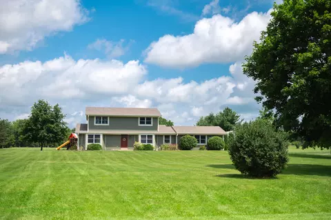 s38w32362 Green Briar, Genesee, WI 53189