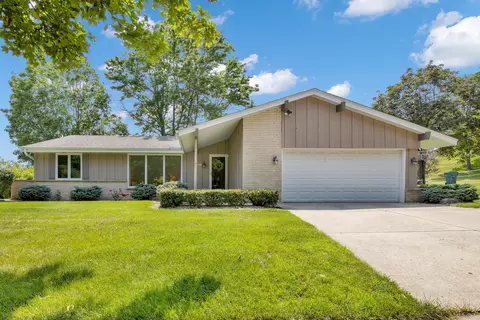 8859 Garden, Greendale, WI 53129