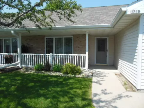 1716 Autumnwood #17, Sheboygan, WI 53081