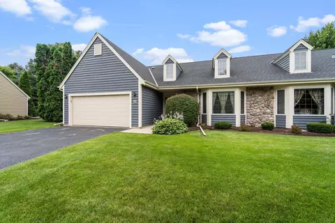 w52n129 Pioneer, Cedarburg, WI 53012