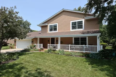 5698 Grandview, Greendale, WI 53129