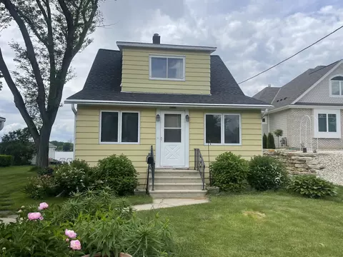 7206 S Loomis, Norway, WI 53185
