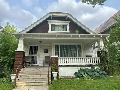 2618 N 41st, Milwaukee, WI 53210