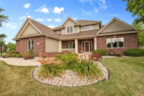w149n7311 Hidden Mdw, Menomonee Falls, WI 53051