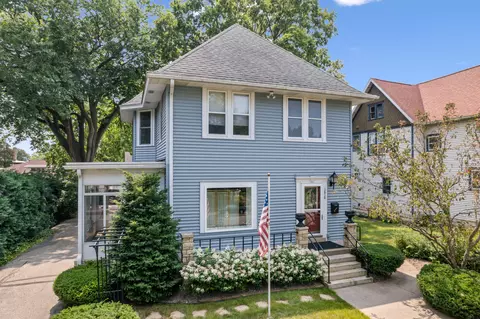 1616 King, La Crosse, WI 54601