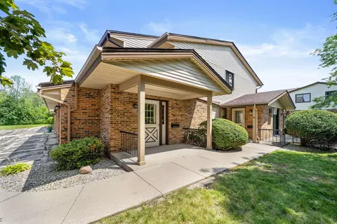 4504 S Greenridge, Greenfield, WI 53220