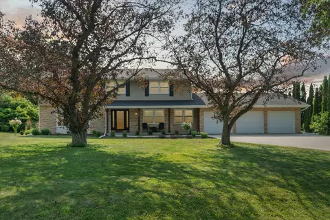 9561 N 67th, Brown Deer, WI 53223