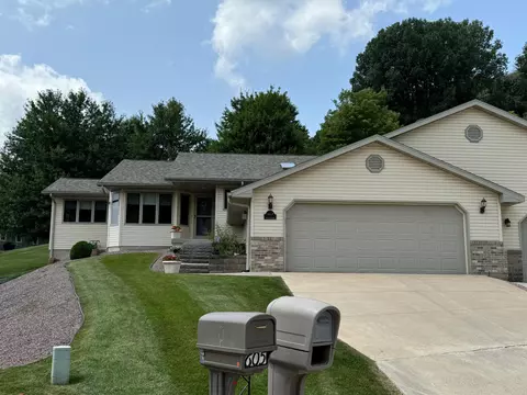 612 Honeygold, La Crescent, MN 55947