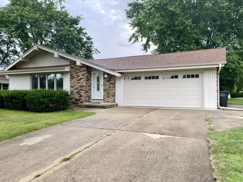 6042 S 37th, Greenfield, WI 53221