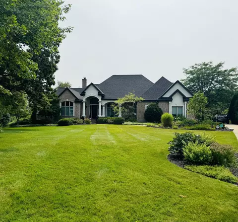 122 Legend, Wales, WI 53183