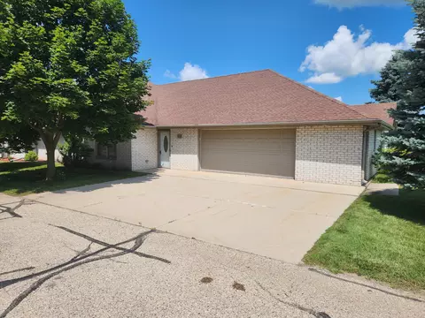 646 Alex, Elkhorn, WI 53121