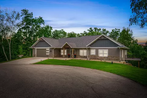 n6091 Grayhawk Drive, Onalaska, WI 54650