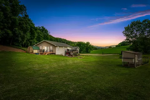 4253 Us 14, Hamburg, WI 54623