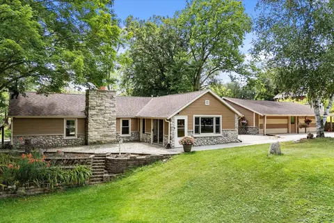 1171 Decorah, Trenton, WI 53095