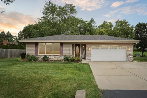 5420 Oak Frst, Racine, WI 53406