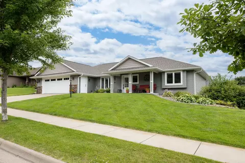 702 Oak Timber, Onalaska, WI 54650