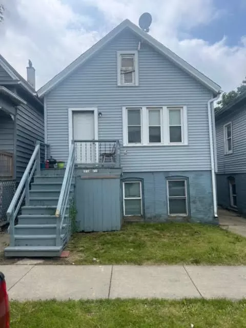 611 W Maple #615, Milwaukee, WI 53204