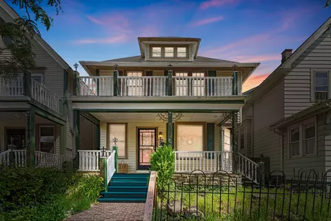 2204 E Webster, Milwaukee, WI 53211