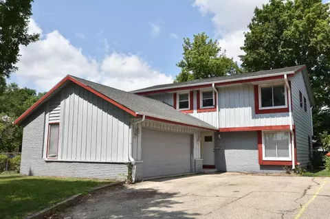 6928 W W Ml #6930, Milwaukee, WI 53218