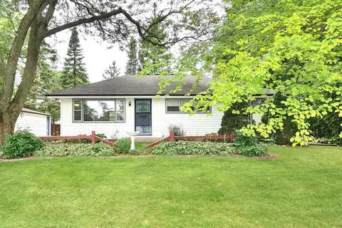 725 Harvey, Brookfield, WI 53005