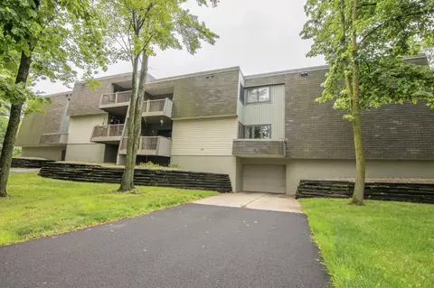 1609 Sawyer #207, Marshfield, WI 54449