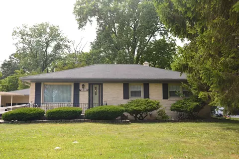 5210 Charles, Racine, WI 53402