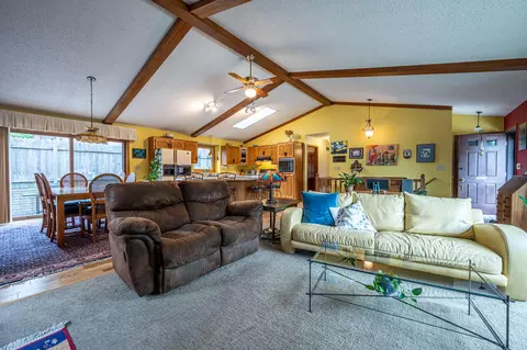 5225 S 18th, Milwaukee, WI 53221