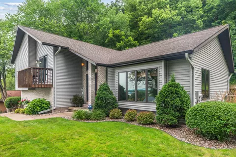 4635 Cliffside, La Crosse, WI 54601